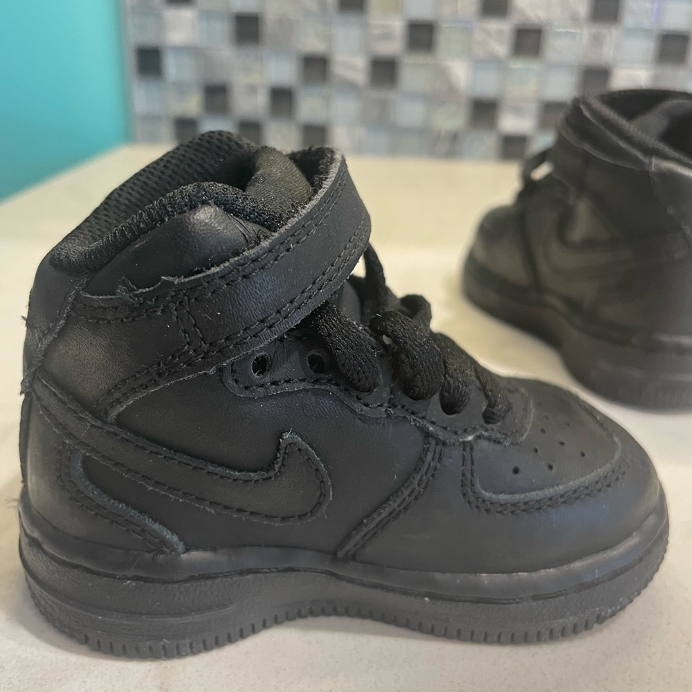 Nike Air Force 1’s  4C NWOT-No Box.Dates on tag say ‘07.